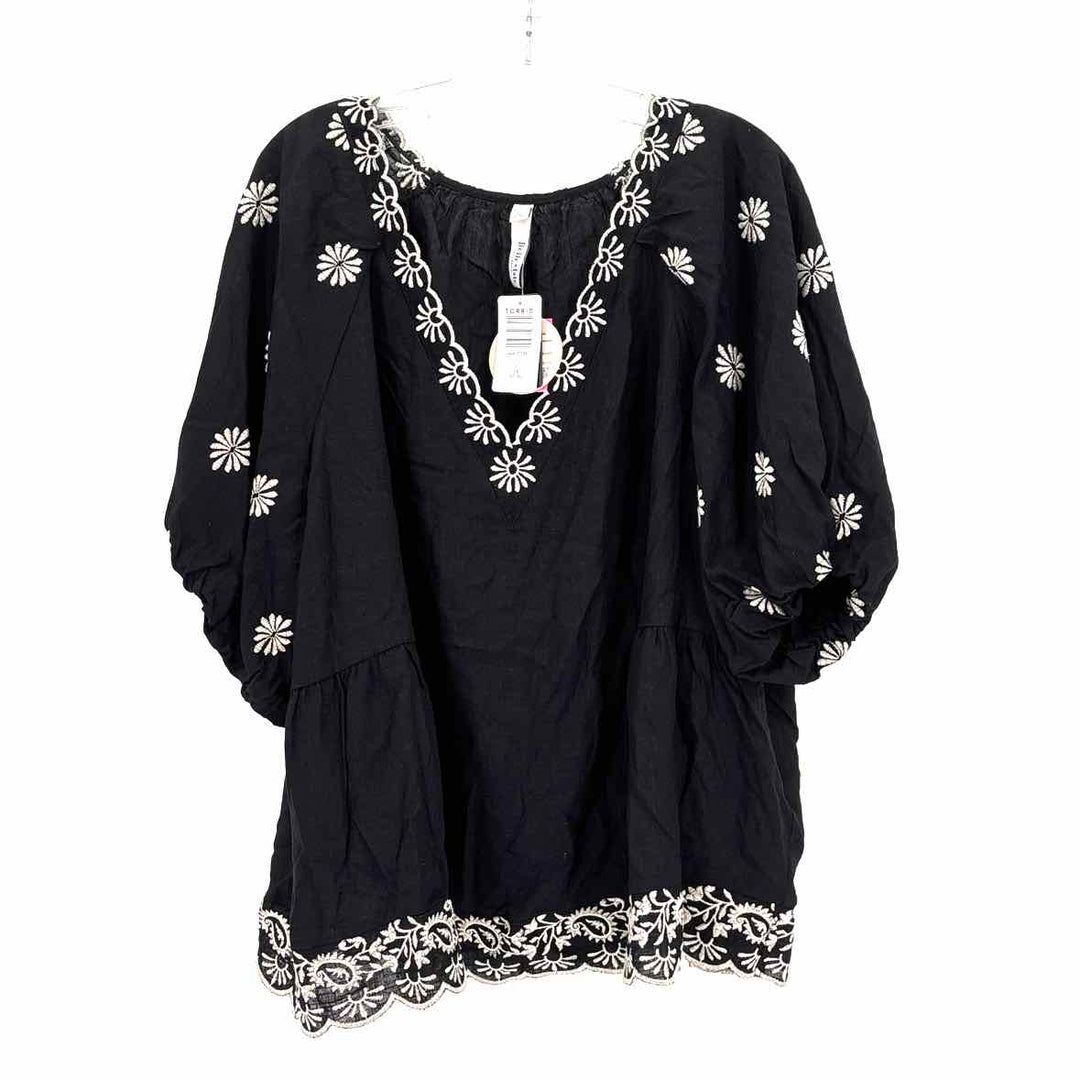 Size 3X Torrid Black Shirt