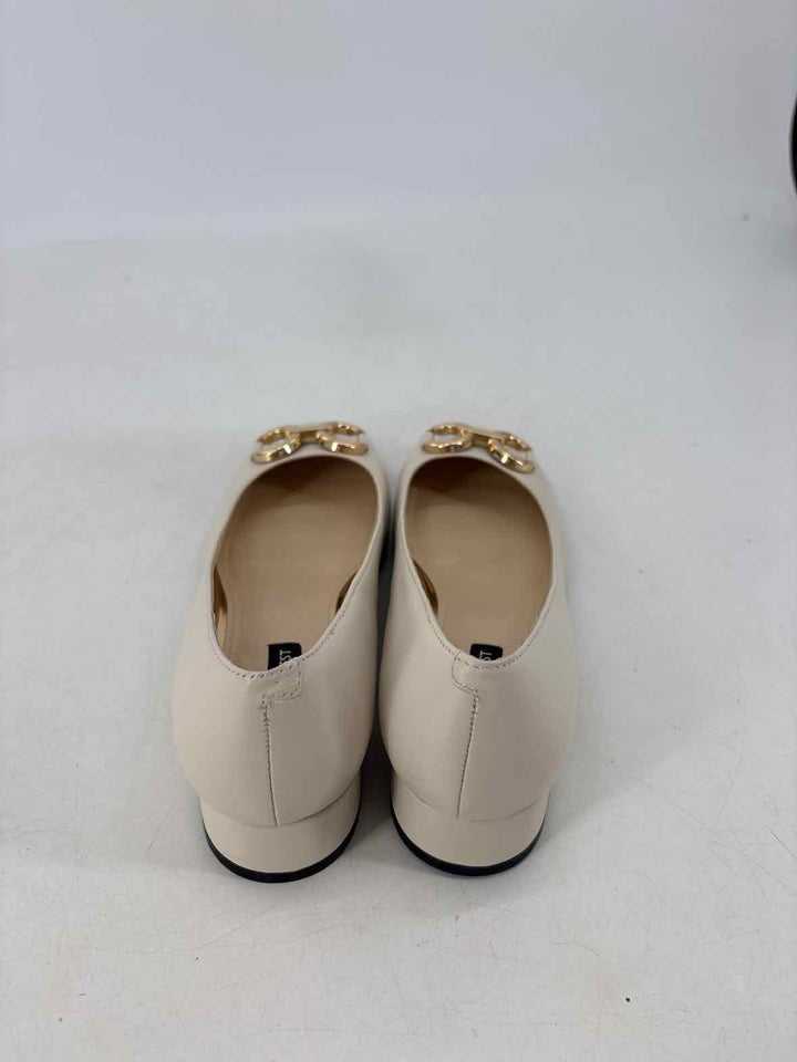 Shoe Size 9 Nine West Cream Pumps
