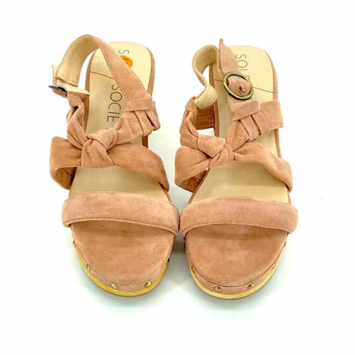 Shoe Size 8.5 SOLE SOCIETY Blush Sandals