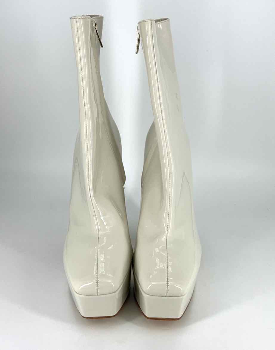 Shoe Size 11 GUESS Cream PATENT Boots