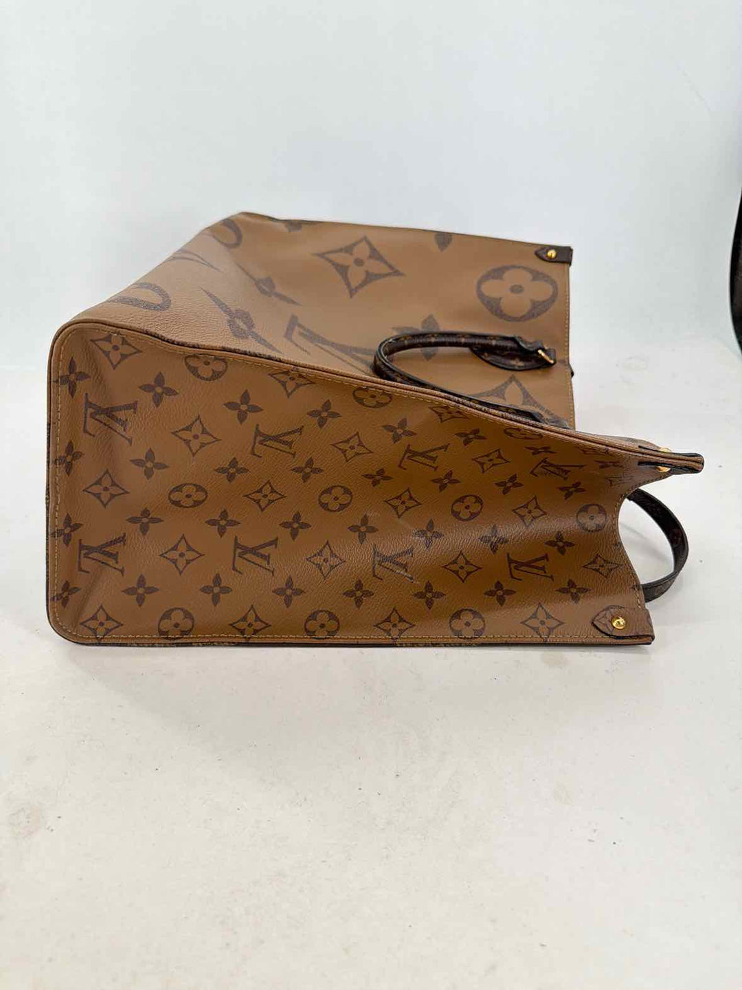 Louis Vuitton Luxury - Purse