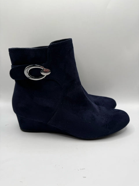 Shoe Size 8 IMPO Navy Boots