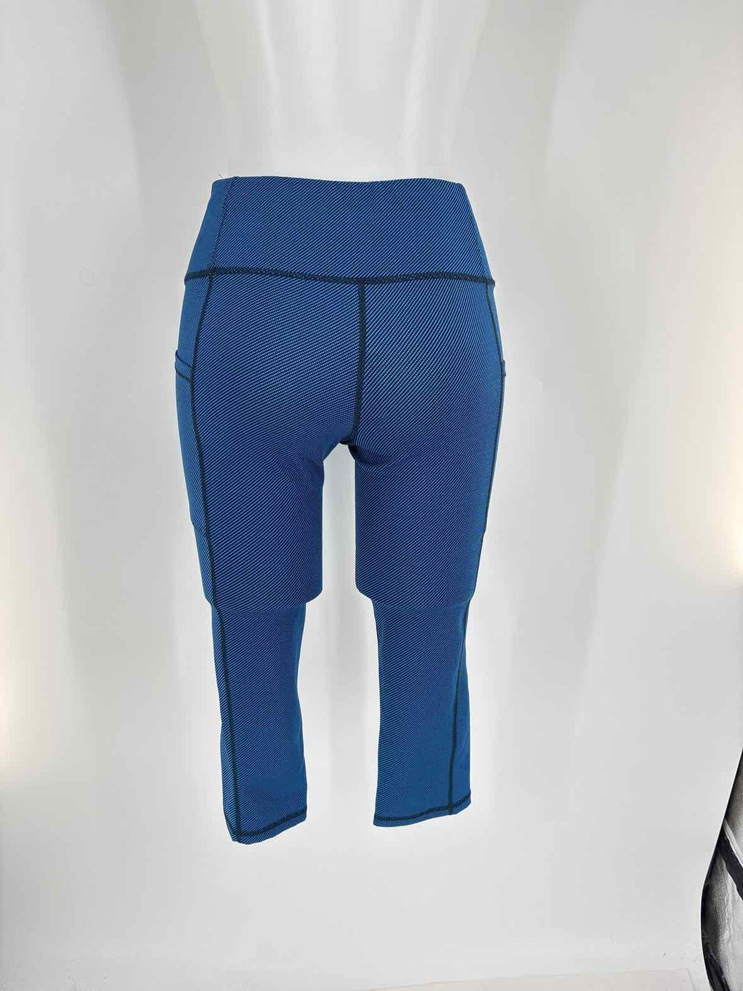 Size S J MCLAUGHLIN Blue Capri