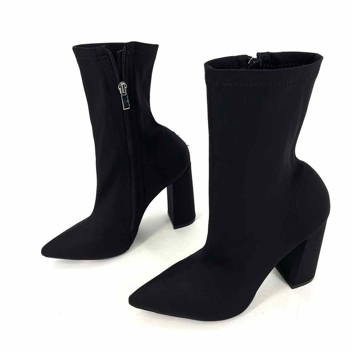 Shoe Size 9 Black Boots