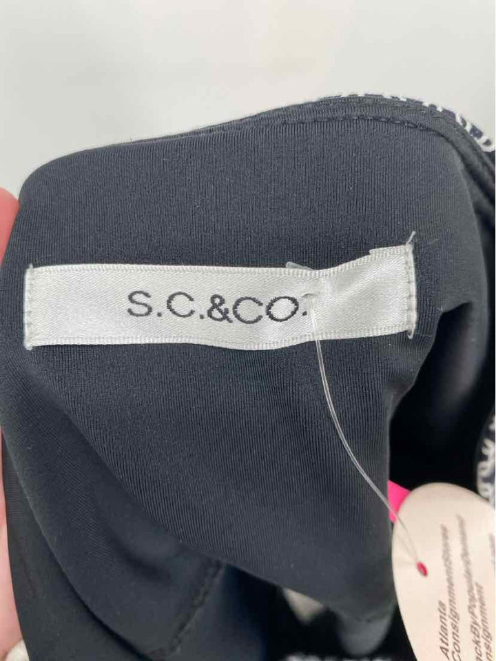 Size L Black Skirt