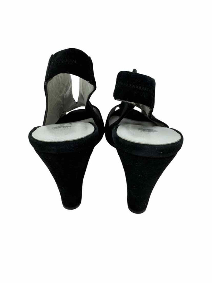 Shoe Size 11 Black Suede Pumps