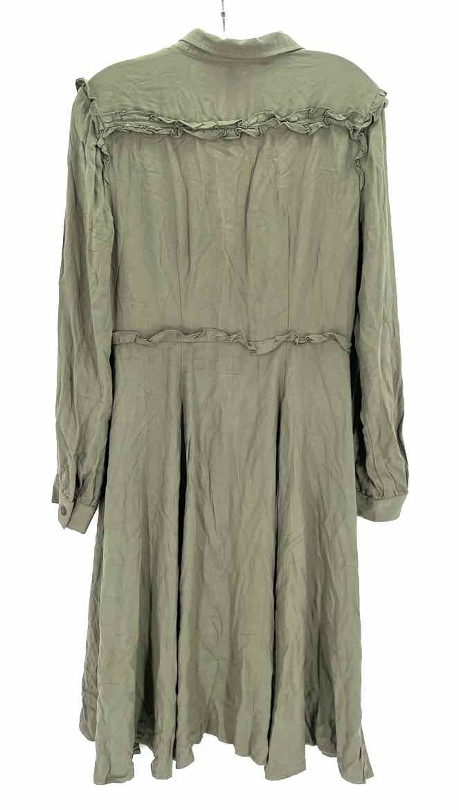 Size M MATILDA JANE Green Dress
