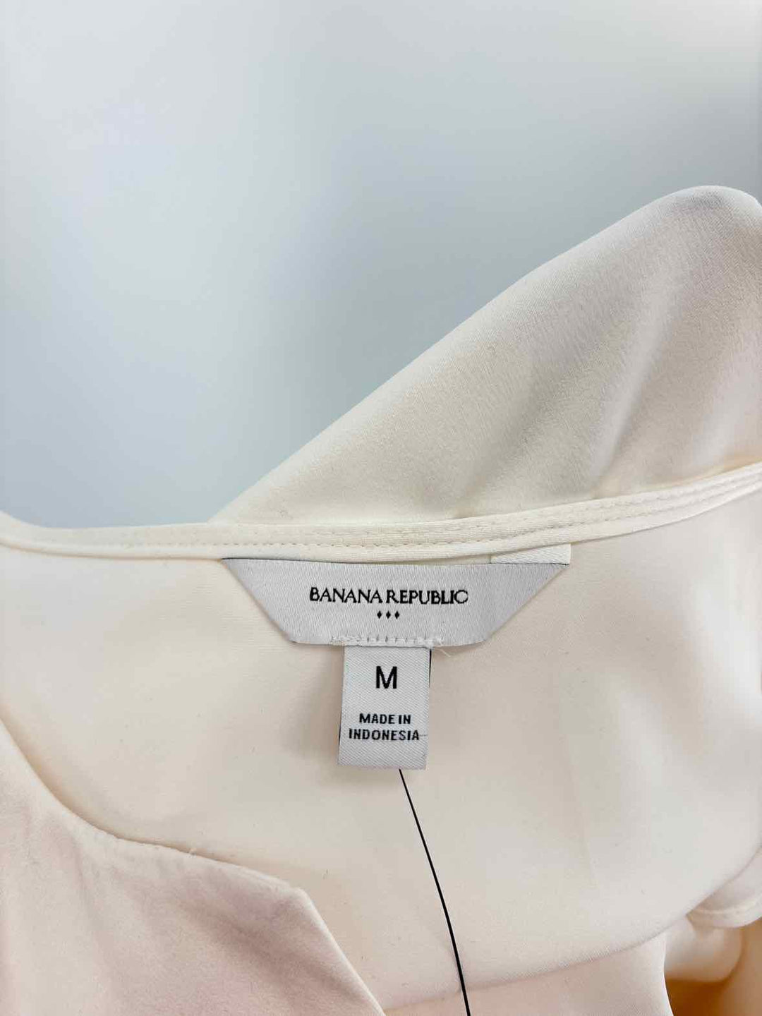 Size M Banana Republic Cream Shirt