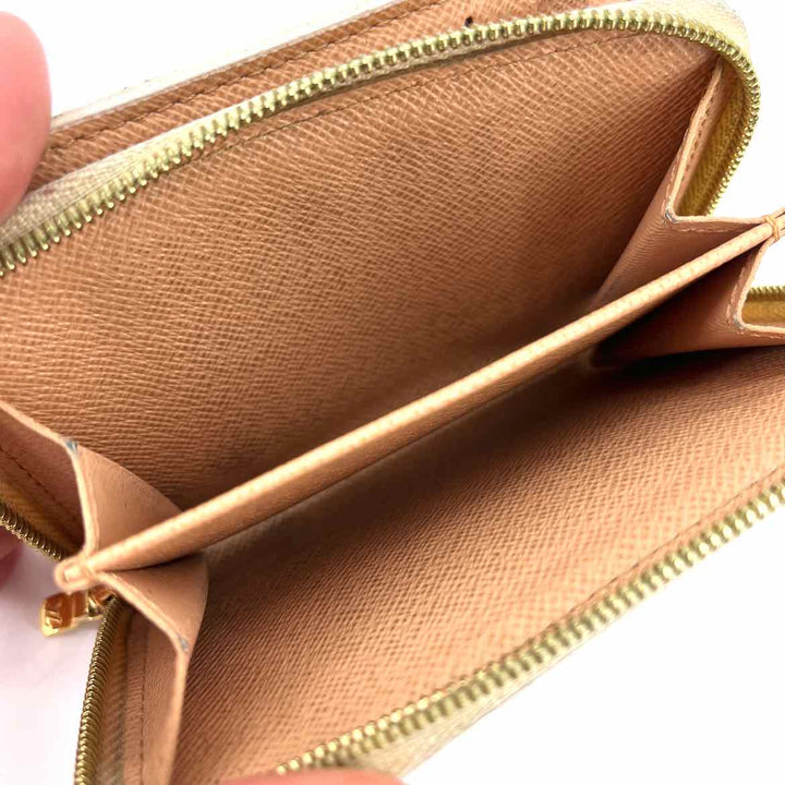 Louis Vuitton Luxury - Wallet