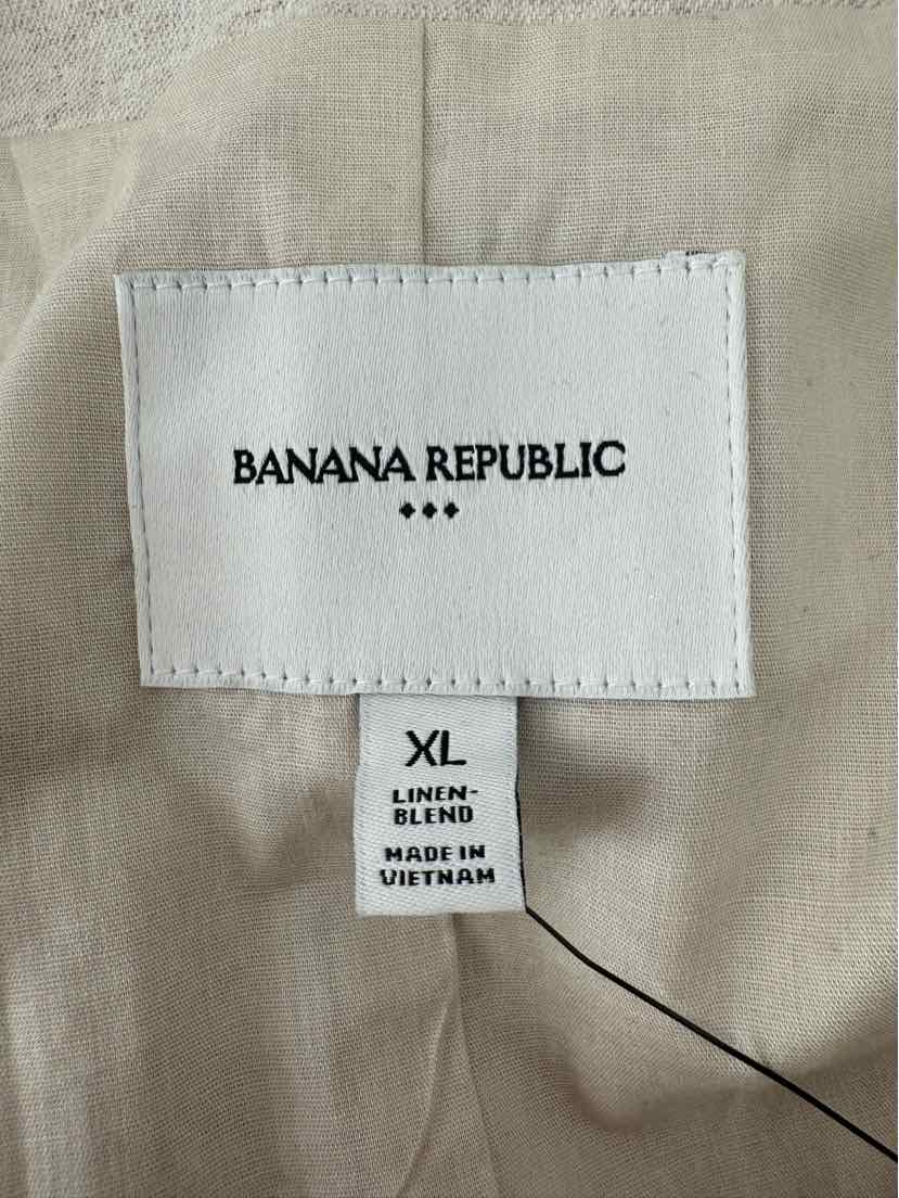 Size XL Banana Republic TAN PRINT Vest