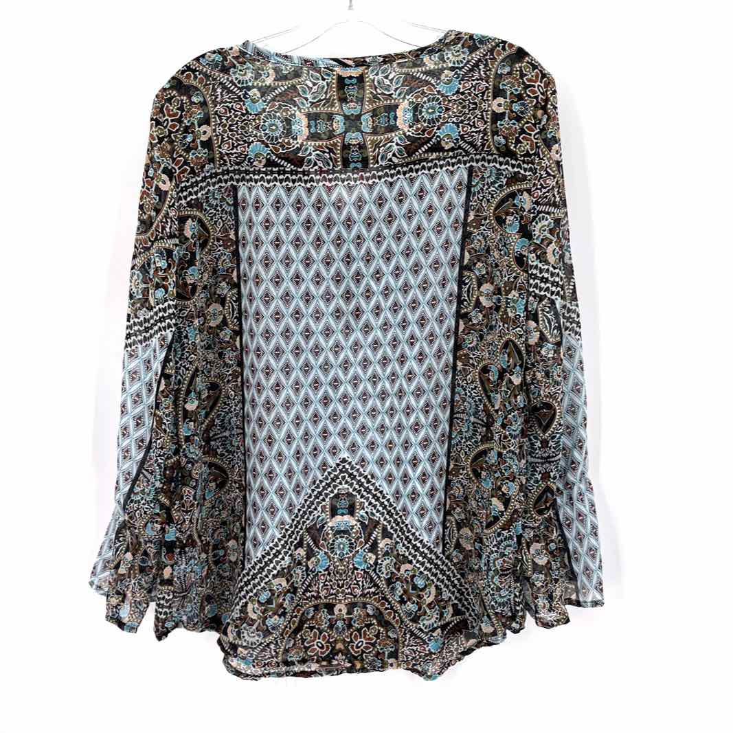 Size M Style & Co Shirt