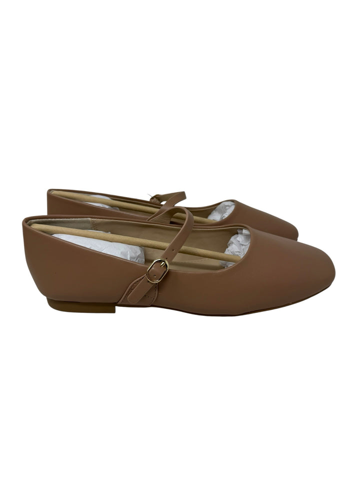 Shoe Size 7 Banana Republic Tan Flats