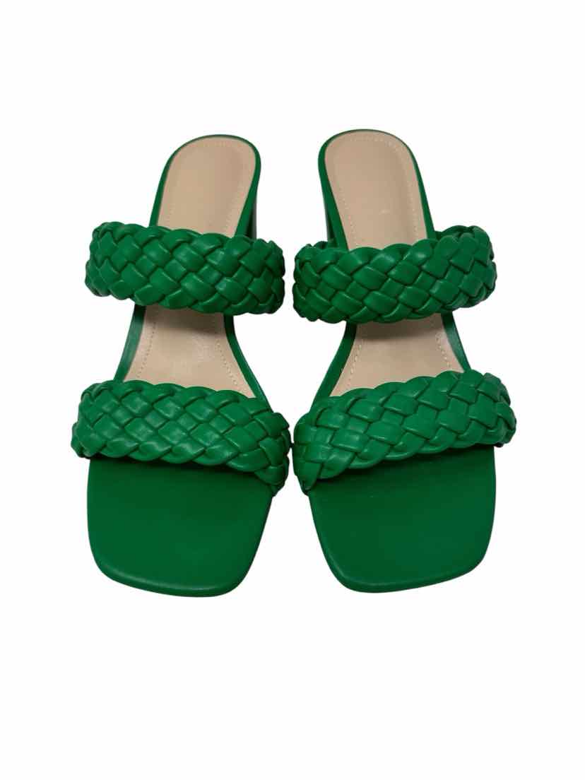 Shoe Size 9.5 Green Sandals