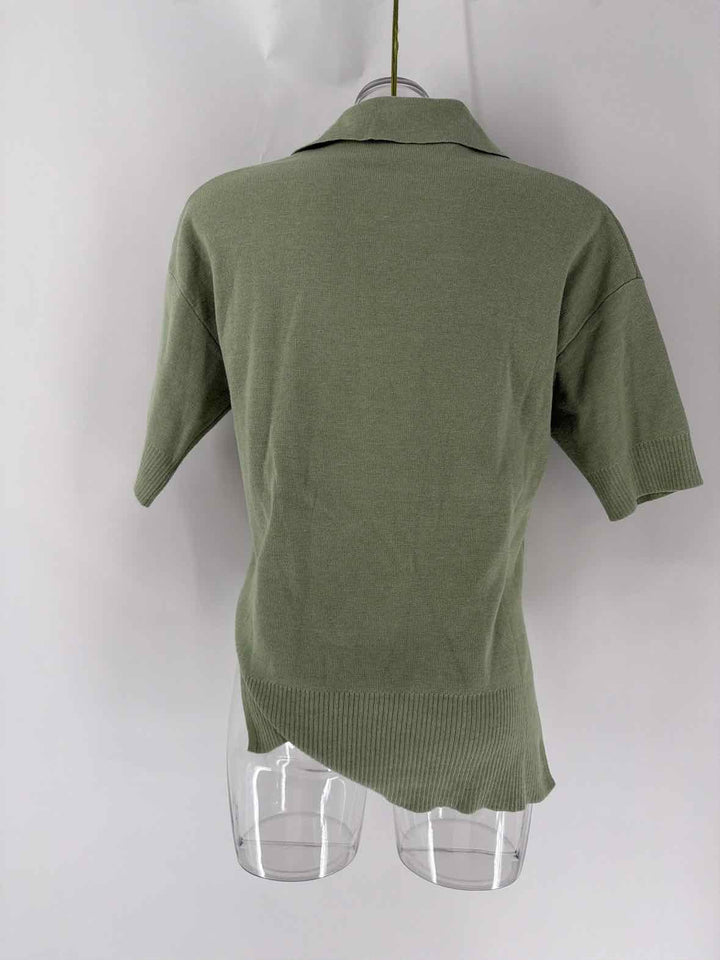 Size L Green Shirt