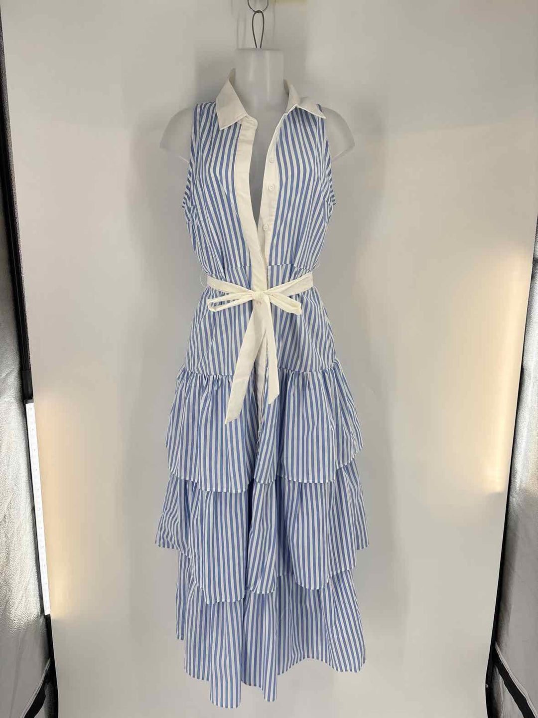 Size M Blue Print Dress