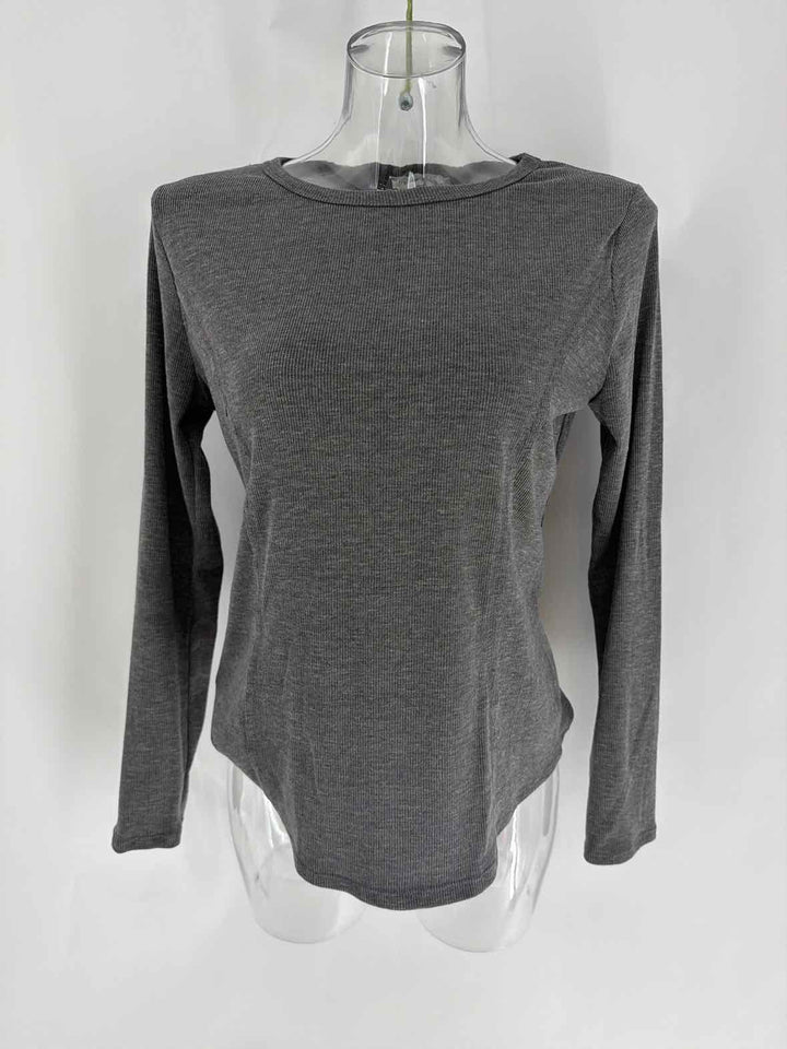 Size M Gray Sweater