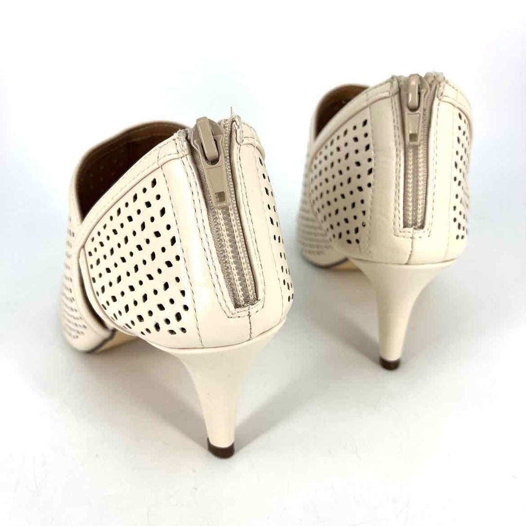 Shoe Size 8.5 Style & Co Ivory Pumps
