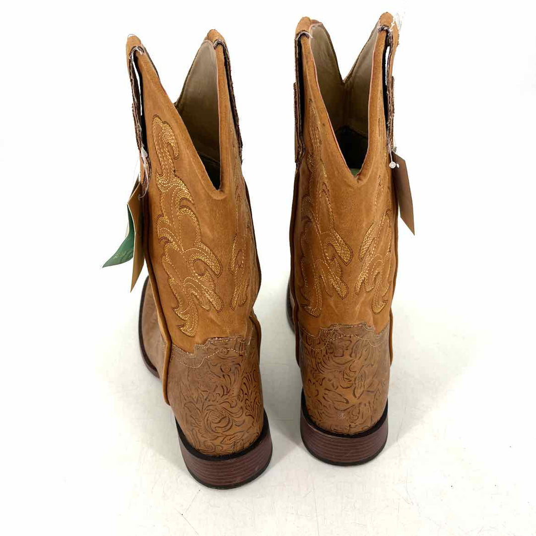 Shoe Size 8.5 Camel Leather Boots