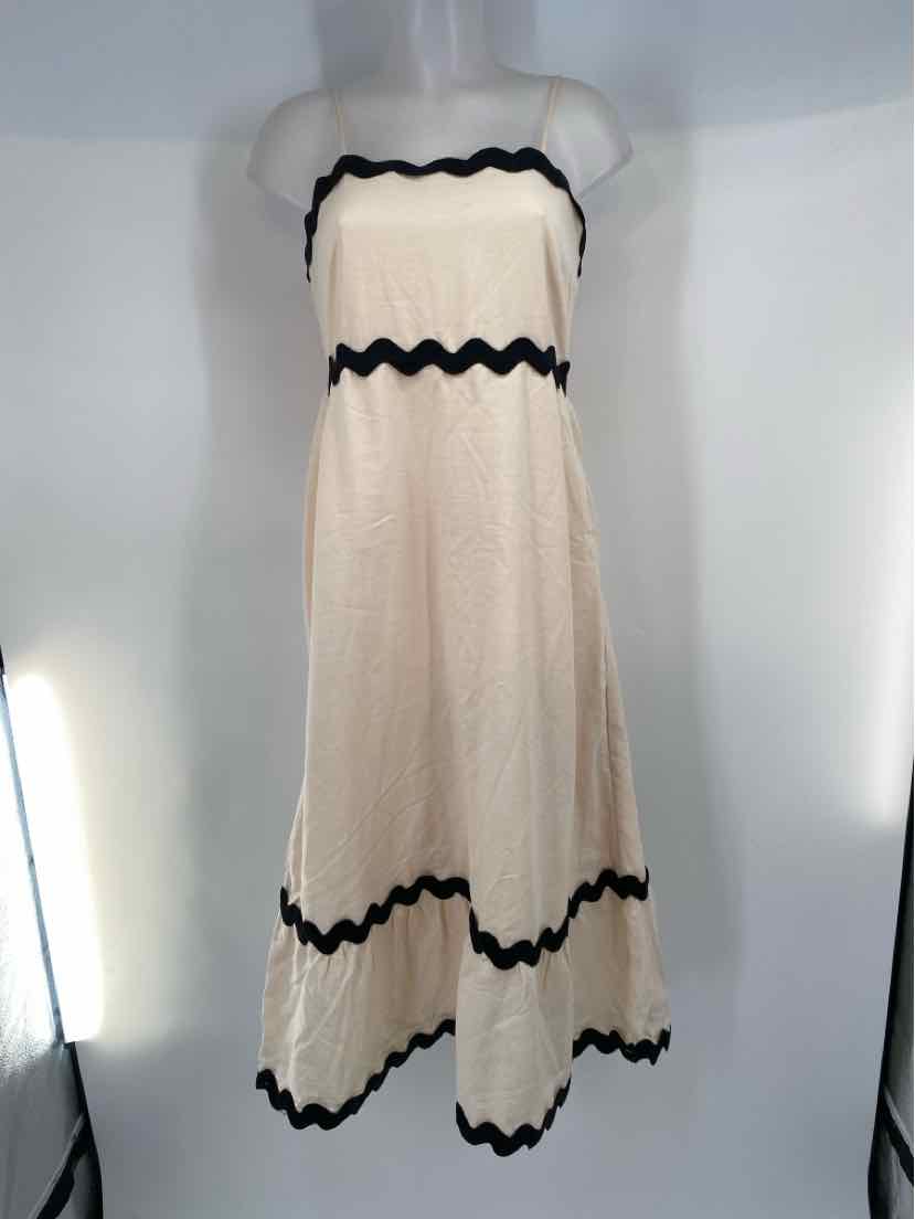 Size M Cream Dress