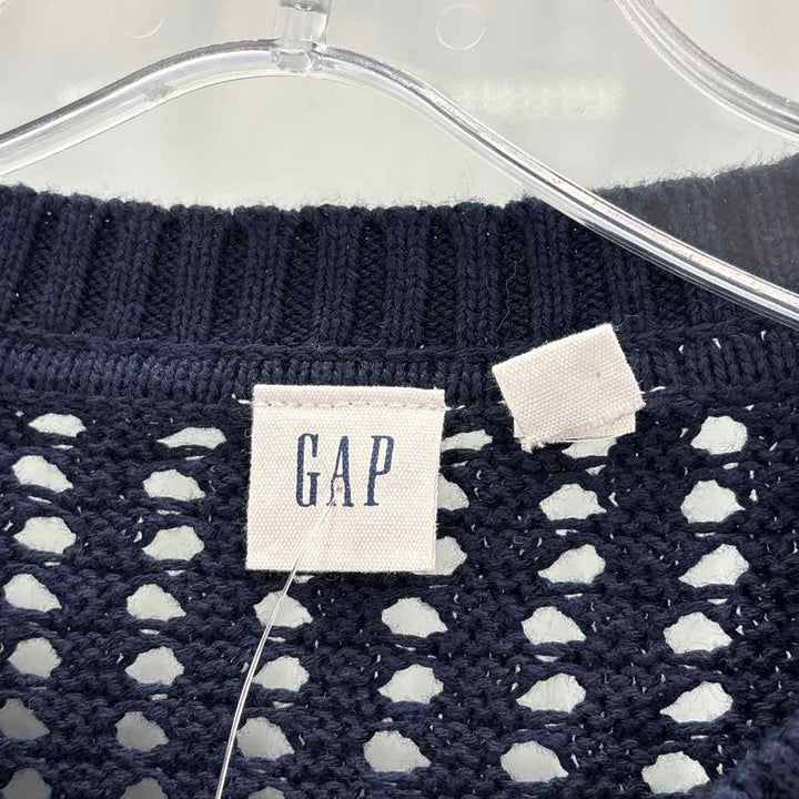 Size M GAP Navy Sweater