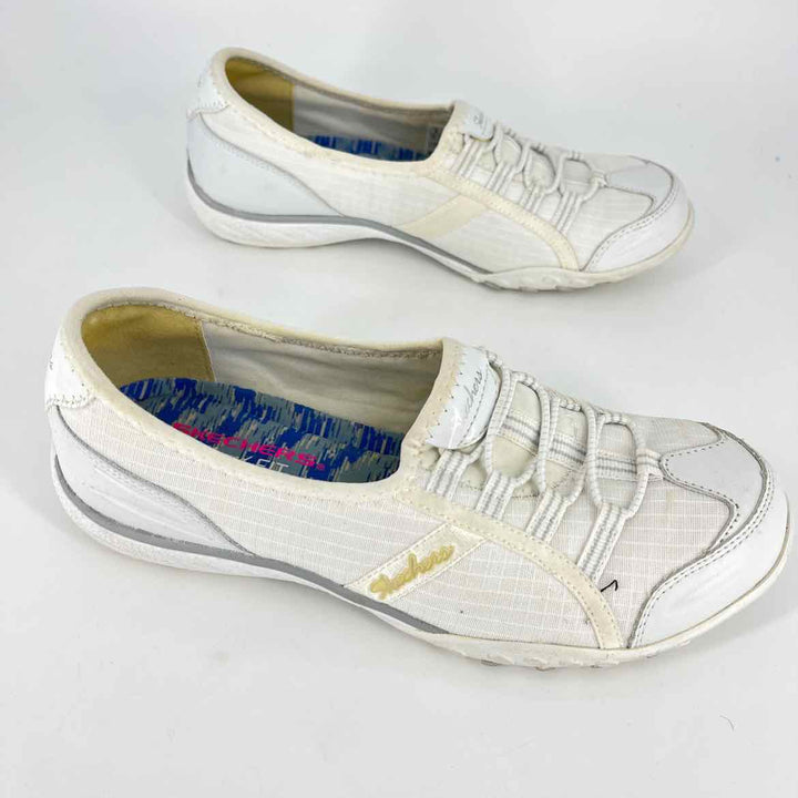 Shoe Size 6 Sketchers White Flats