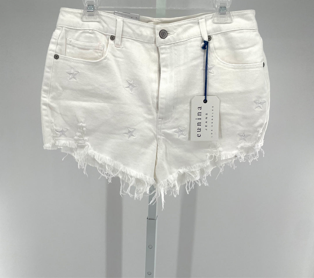 Size L White Shorts