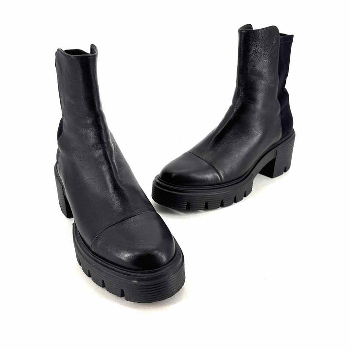 Shoe Size 7.5 Stuart Weitzman Black Leather Knit Boots