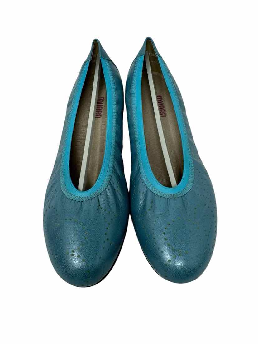Shoe Size 10 MUNRO Teal Leather Flats