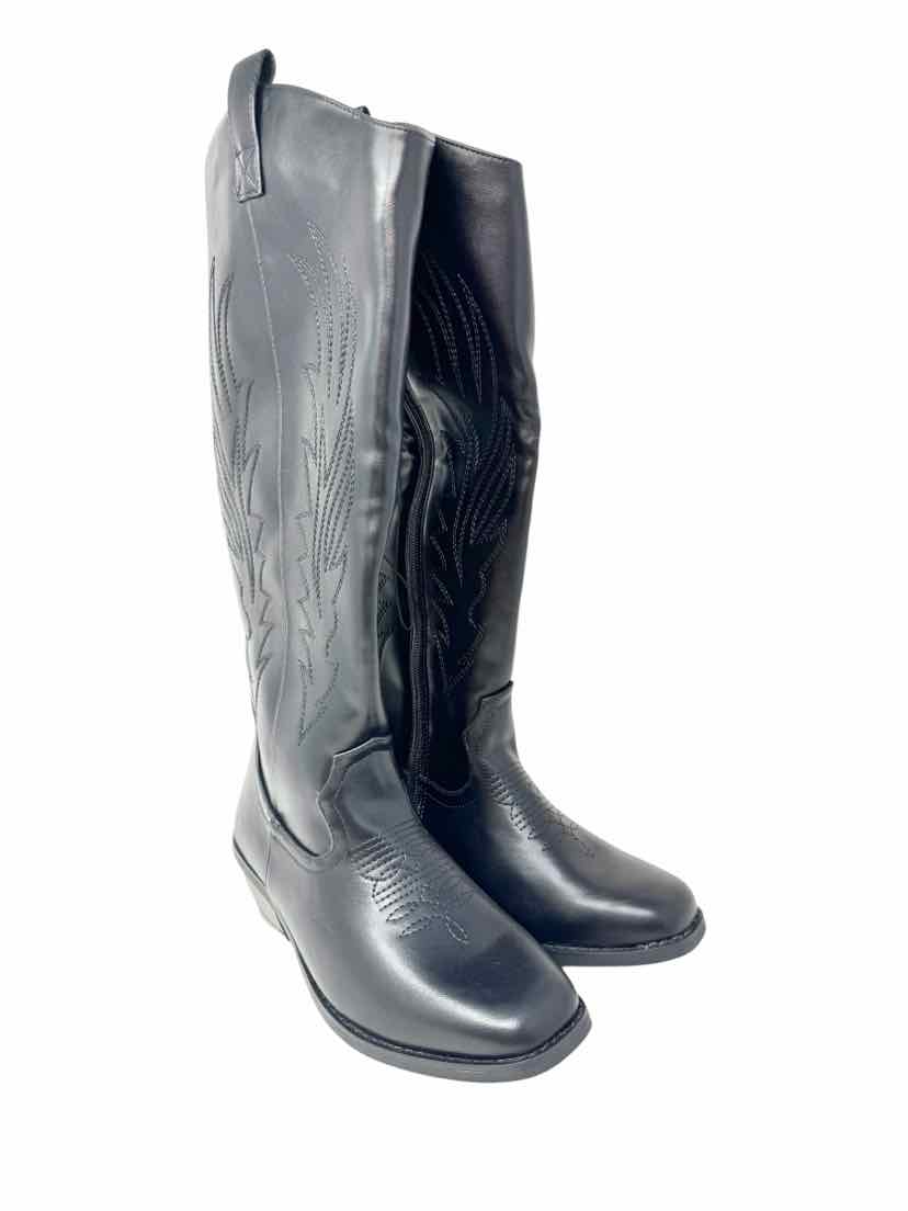 Shoe Size 6 Black Boots