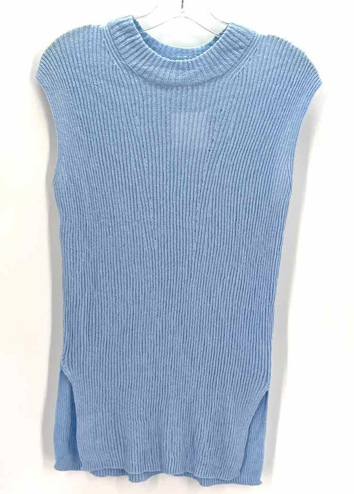 Size M Blue Shirt