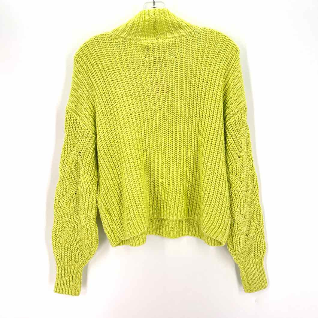 Size XS AMERICAN EAGLE Lime Green Knit Sweater