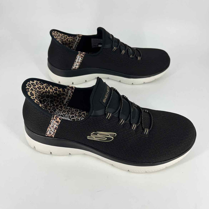 Shoe Size 7.5 Sketchers Black Knit Sneakers