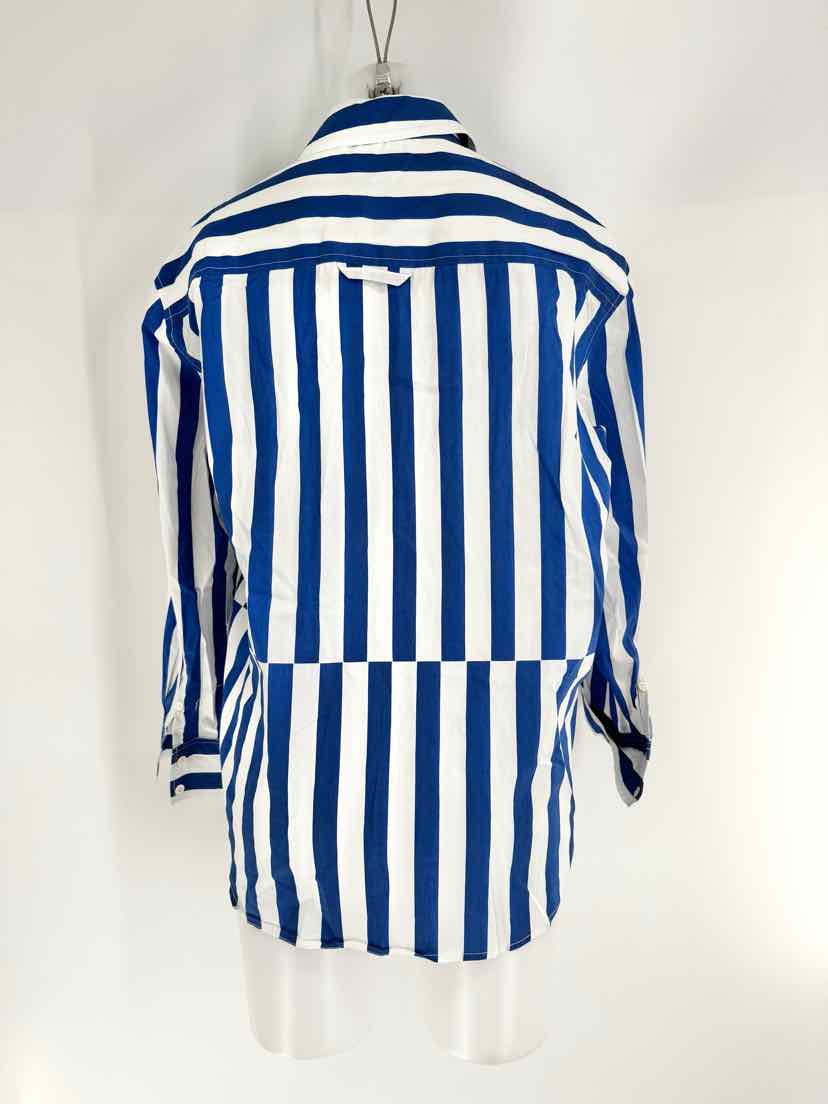 Size M Blue Print Shirt