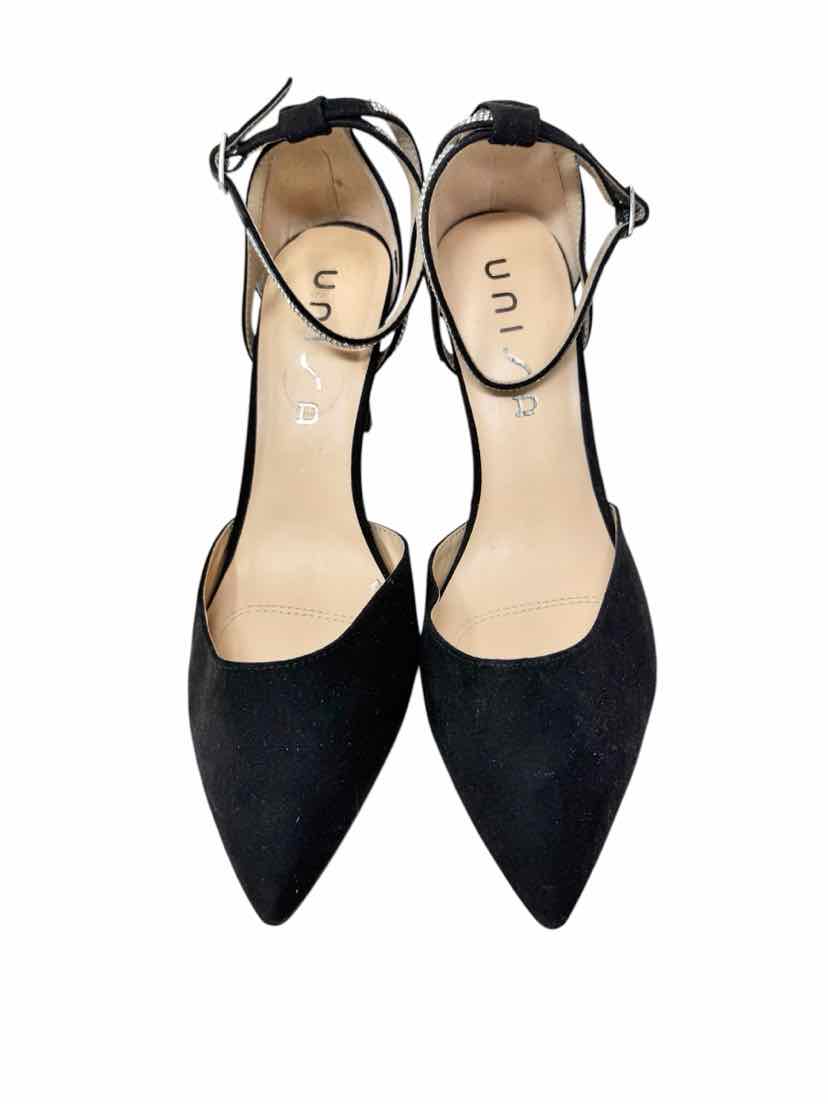 Shoe Size 9.5 UNISA Black Rhinestone Pumps