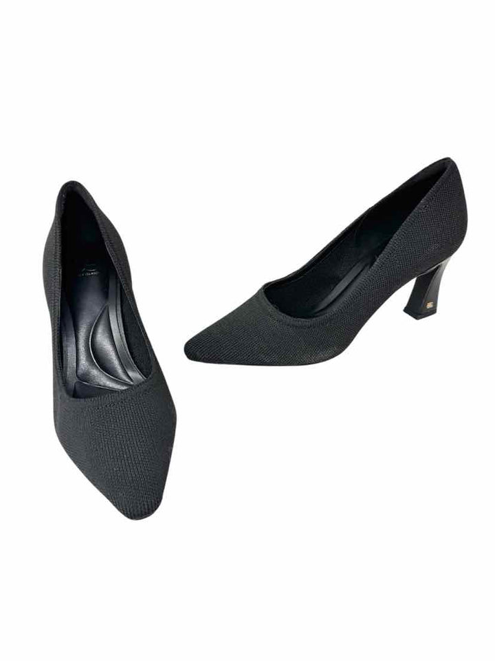 Shoe Size 7 Black Pumps
