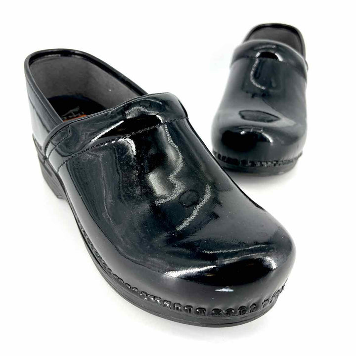 Shoe Size 40 DANSKO Black PATENT Flats