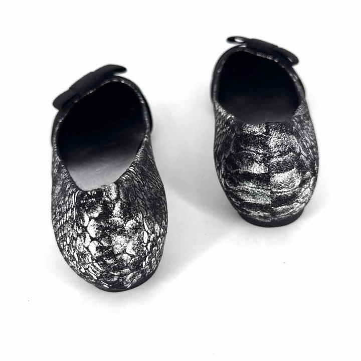 Shoe Size 7.5 CHINESE LAUNDRY Silver Flats