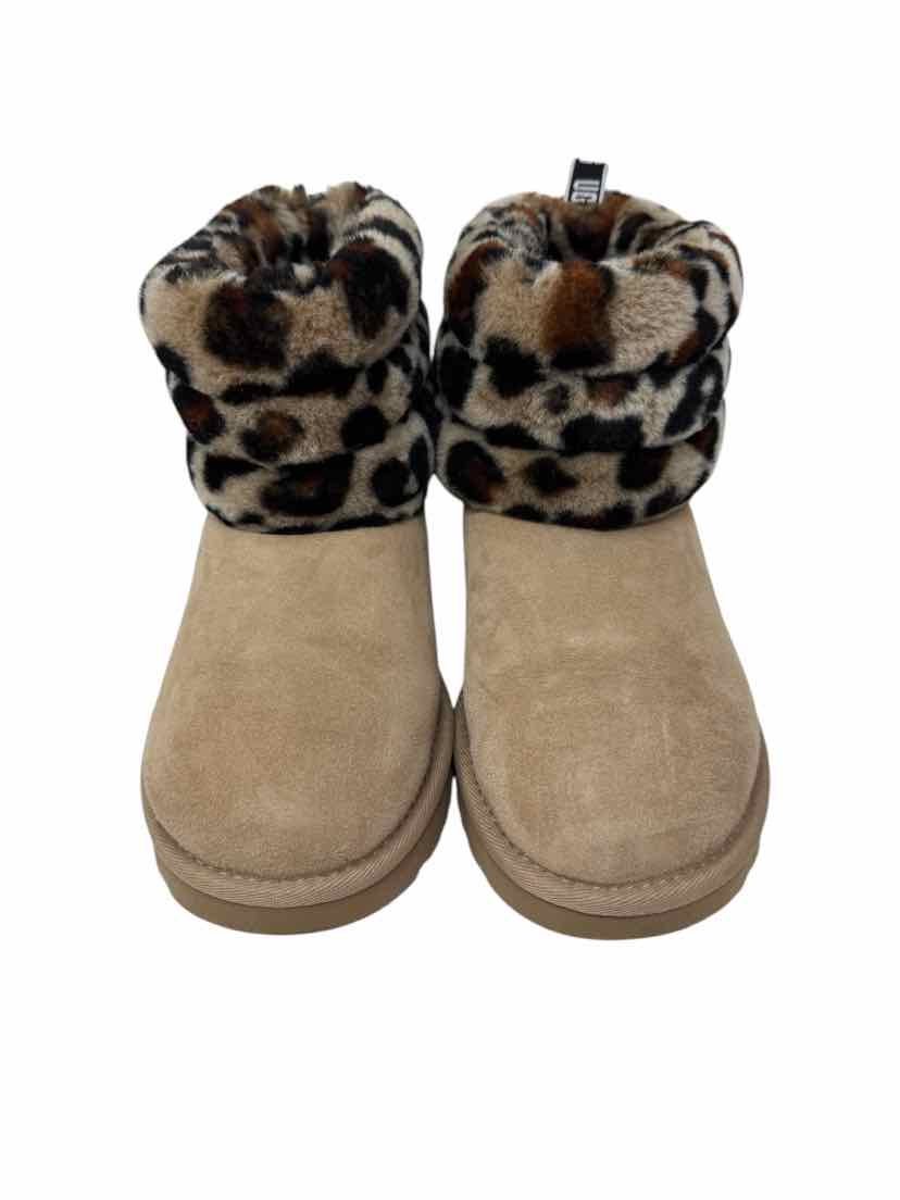 Shoe Size 6 Ugg Tan Boots