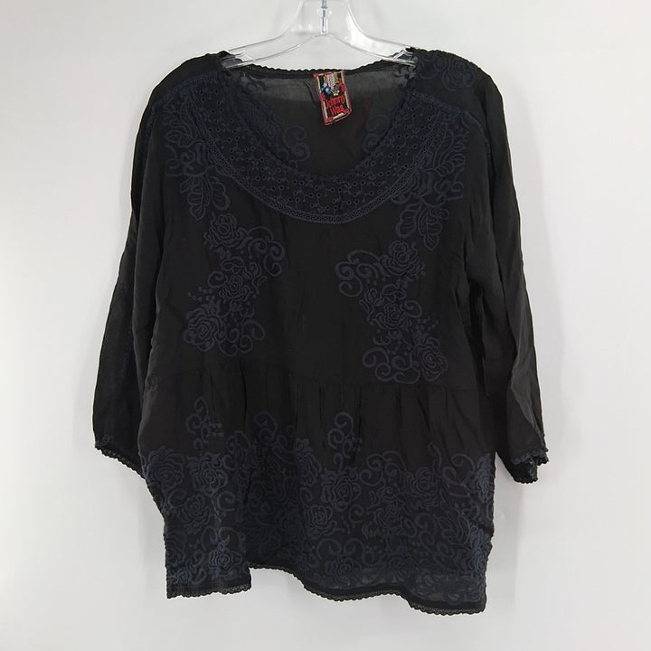 Size M Johnny Was Black Shirt
