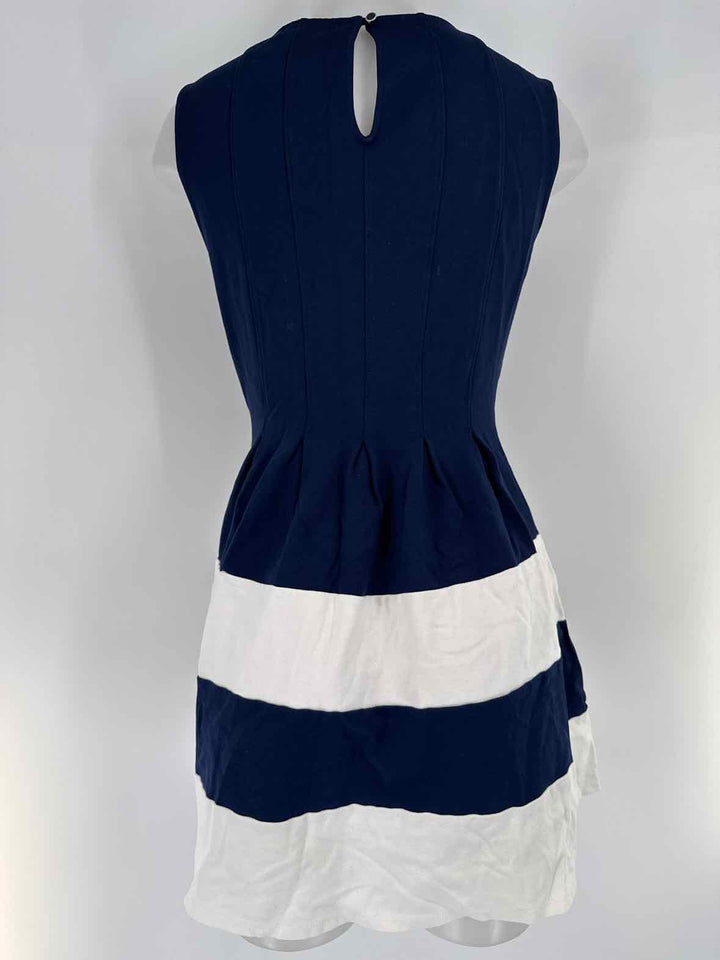 Size M MONTEAU Navy Dress
