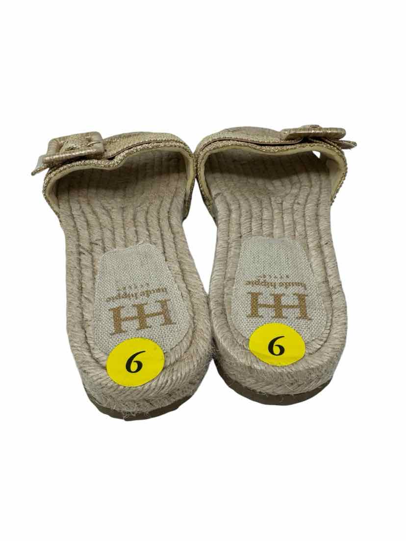 Shoe Size 9 HAUTE HIPPE Tan Sandals
