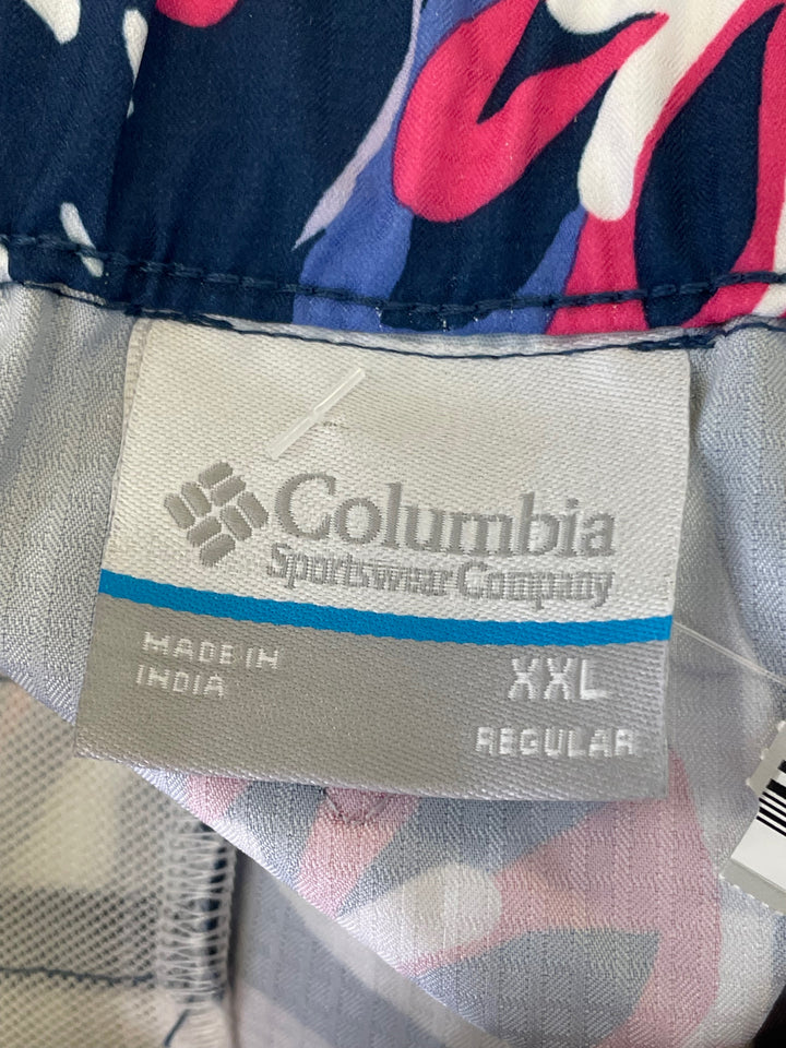 Size 2X Columbia Navy Print Shorts