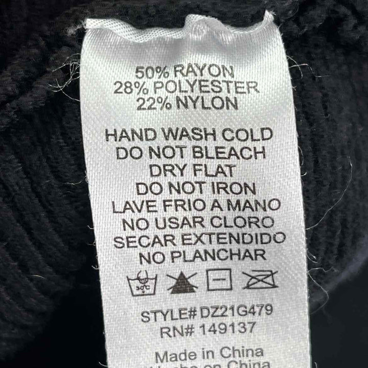 Size L Black Sweater