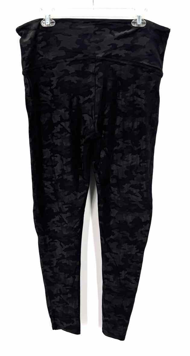 Size 3X SPANX Black Print Leggings