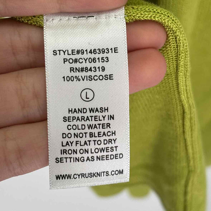 Size L CYRUS Lime Green Sweater
