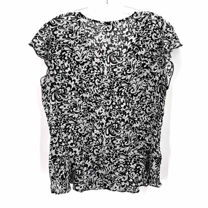 Size L Black/White Shirt