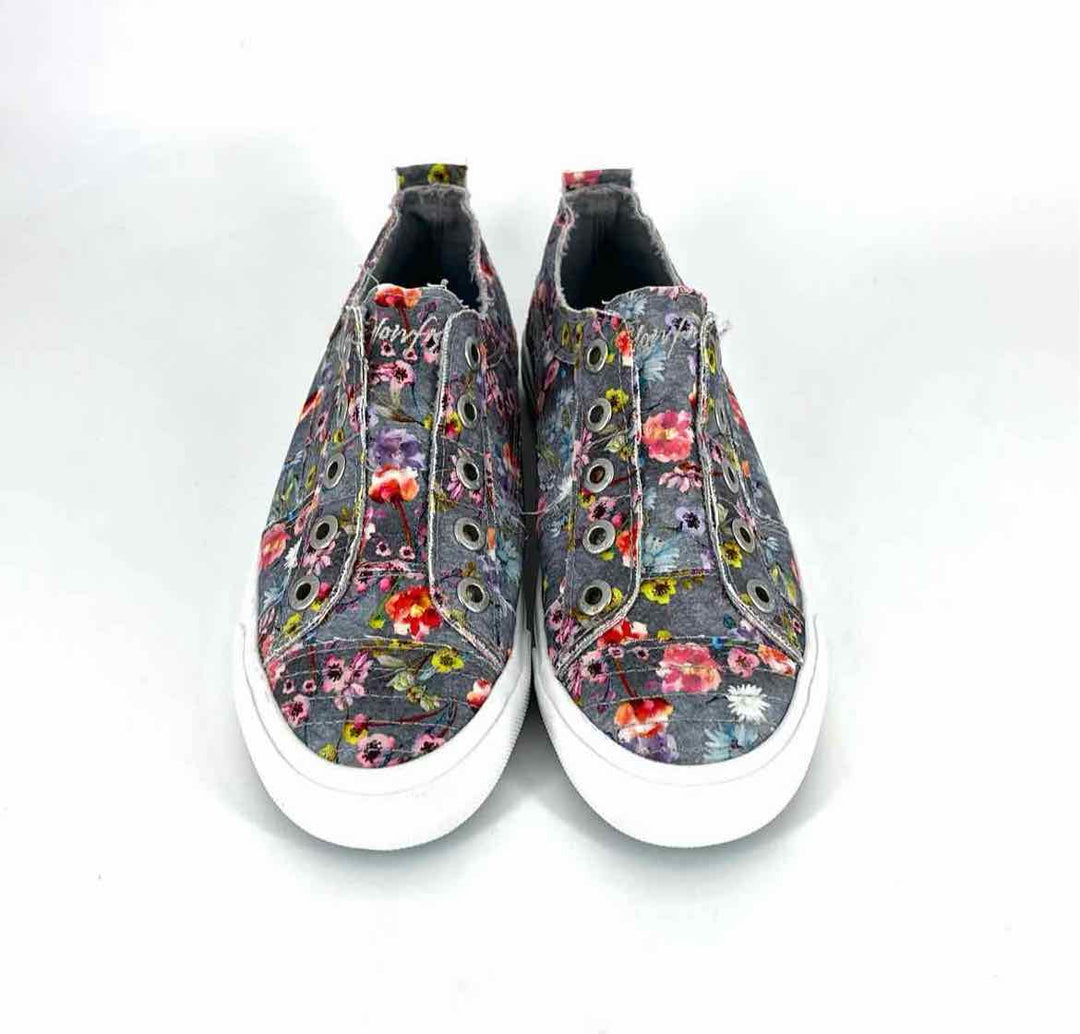 Shoe Size 8 BLOWFISH Multi-Color Canvas Sneakers