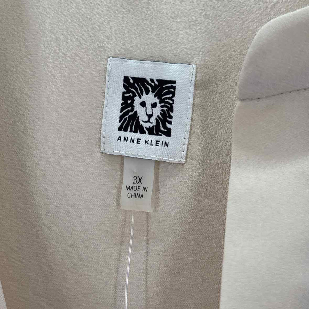 Size 3X Anne Klein Beige Shirt