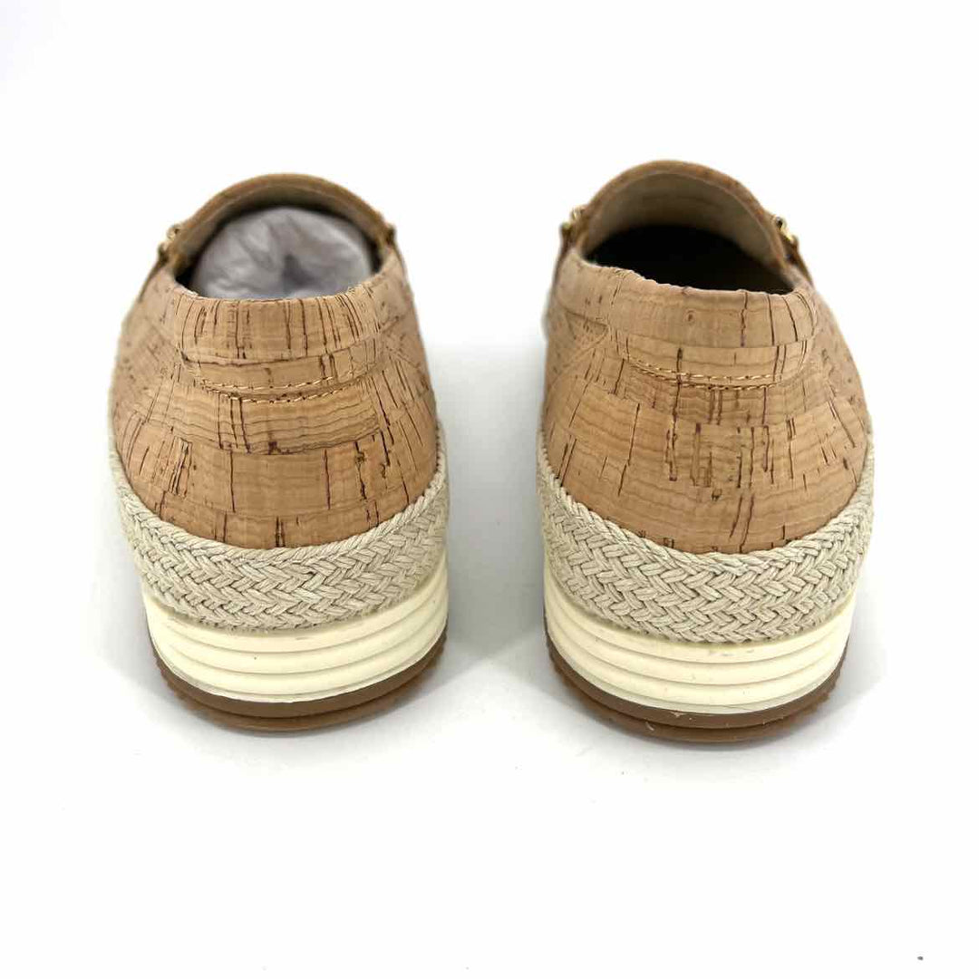 Shoe Size 8.5 VAN ELI Tan Flats