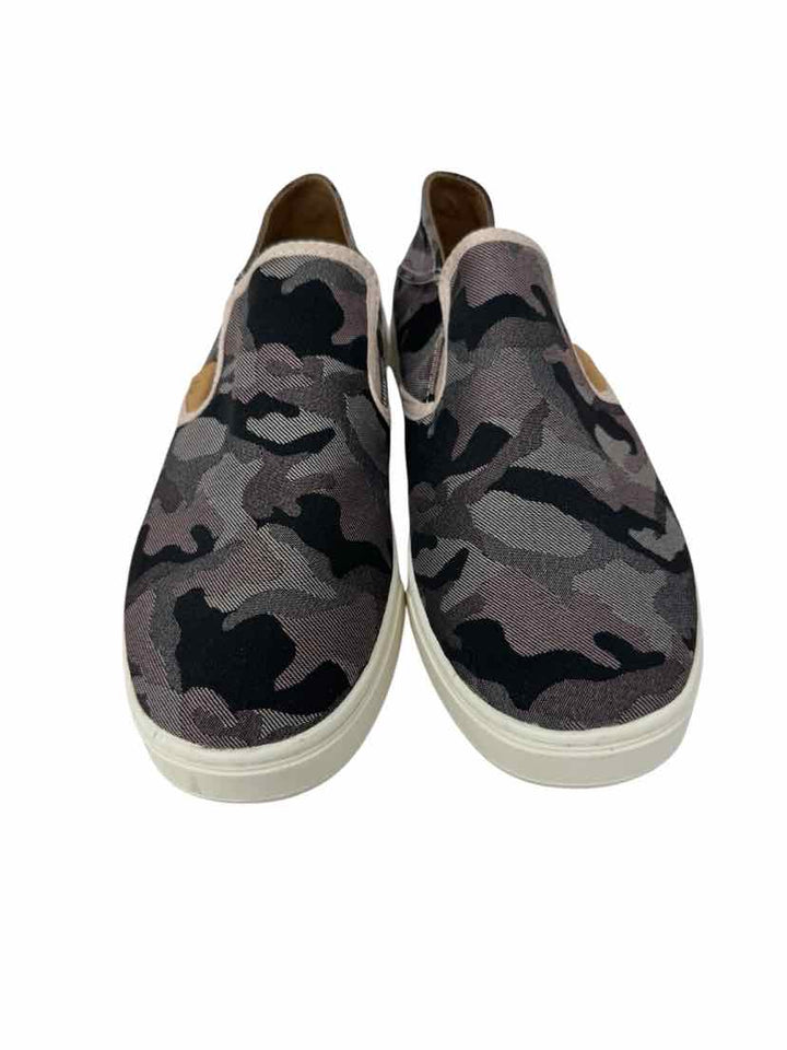 Shoe Size 8.5 OLUKAI Purple Print Sneakers
